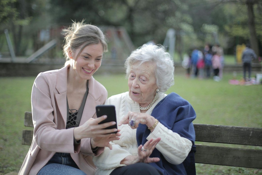 Bridging the Distance: A Heartfelt Guide to Staying Involved in Your Loved One’s Care From Afar